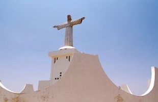 Cristo-Rei-Monument-Lubango